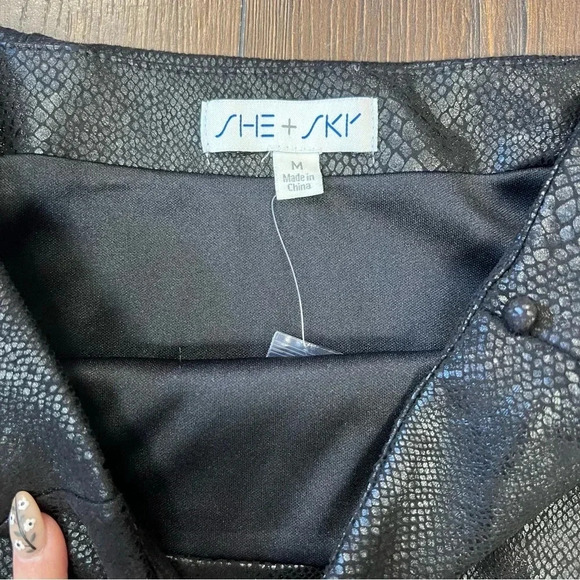 🆕 she + sky Black snakeskin miniskirt SZ MED - Picture 4 of 4